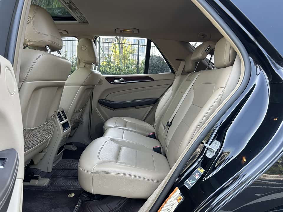 Mercedes-Benz M class