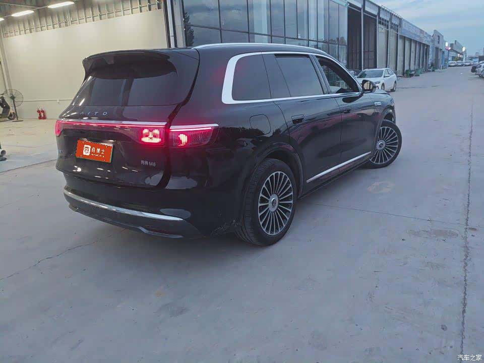AITO M8, 2026 4
