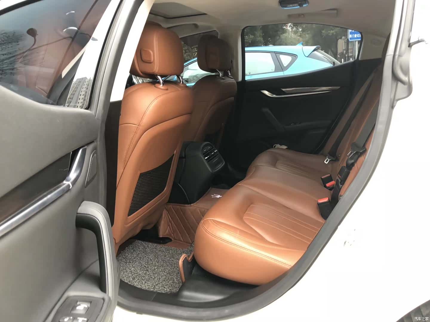 Maserati Ghibli, 2016 7