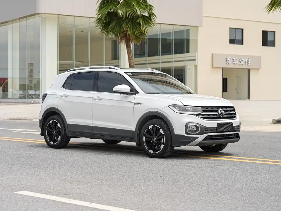 Volkswagen Exploring the shadow