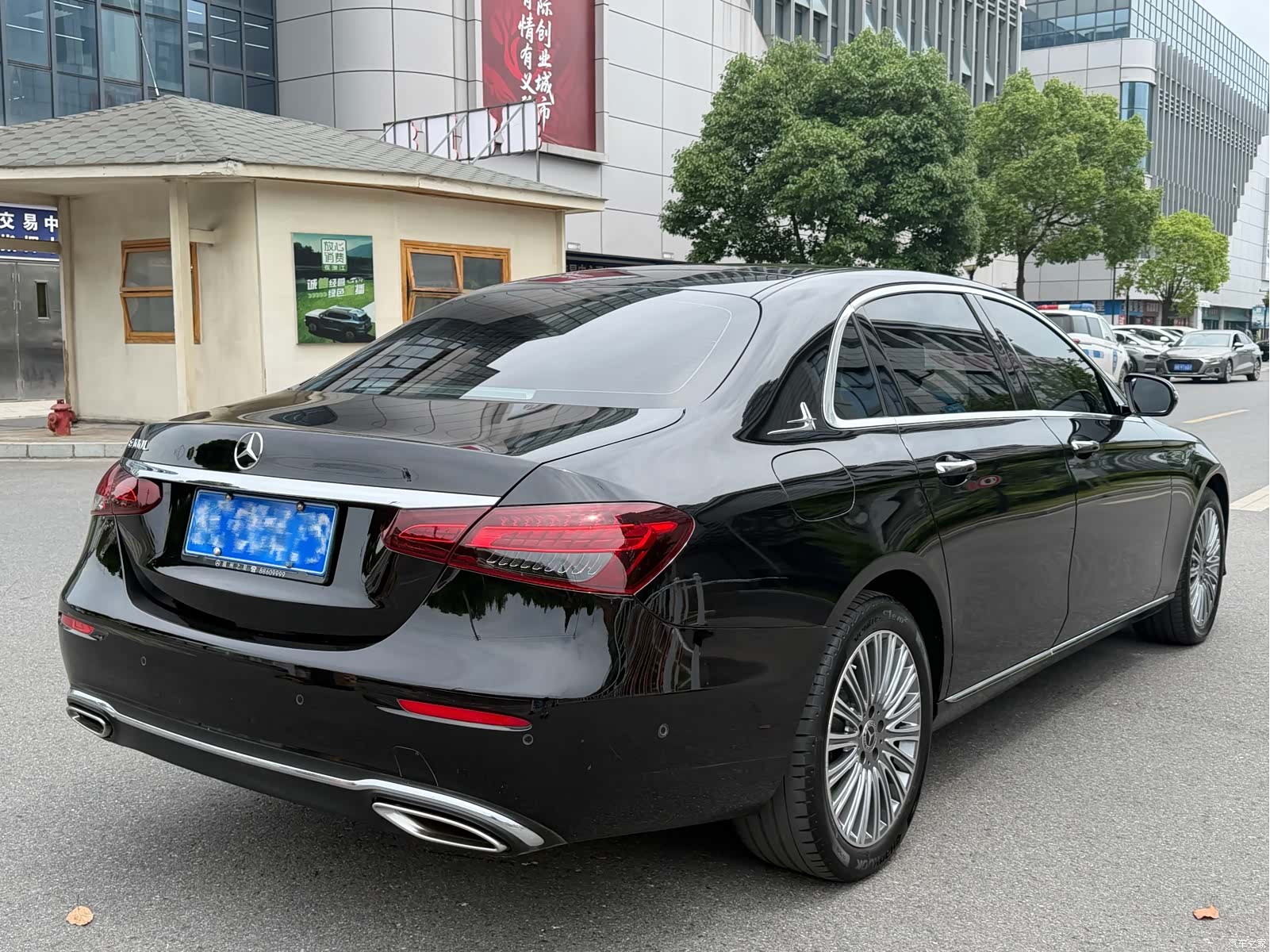 Mercedes-Benz E-Class, 2023 6