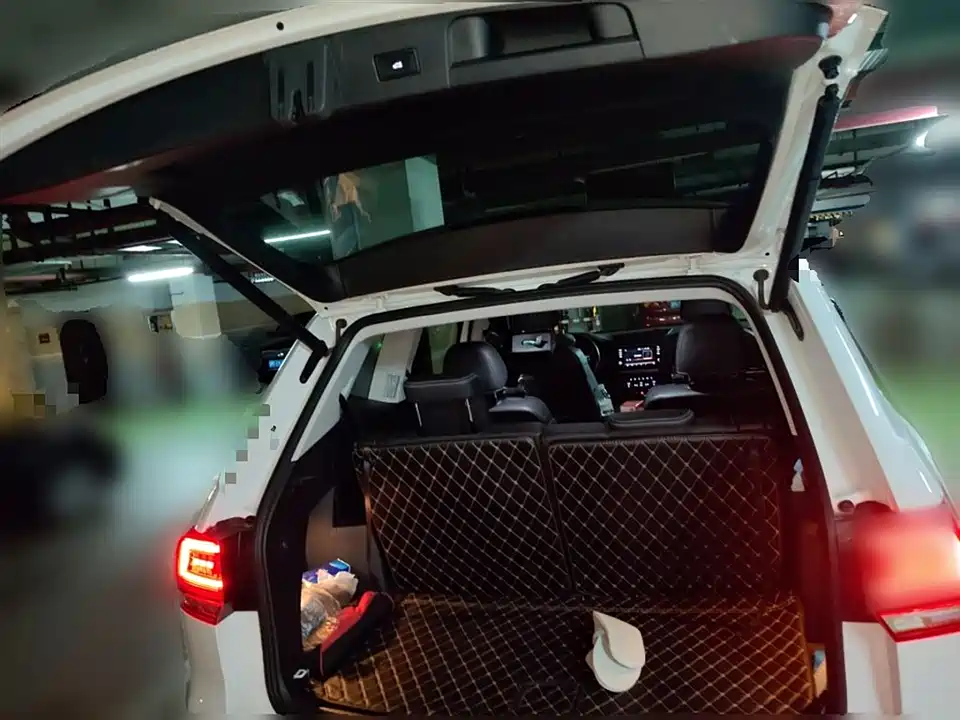 Volkswagen Tourang