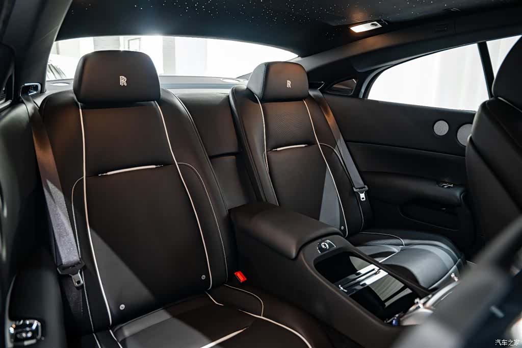 Rolls-Royce Wraith, 2018 15