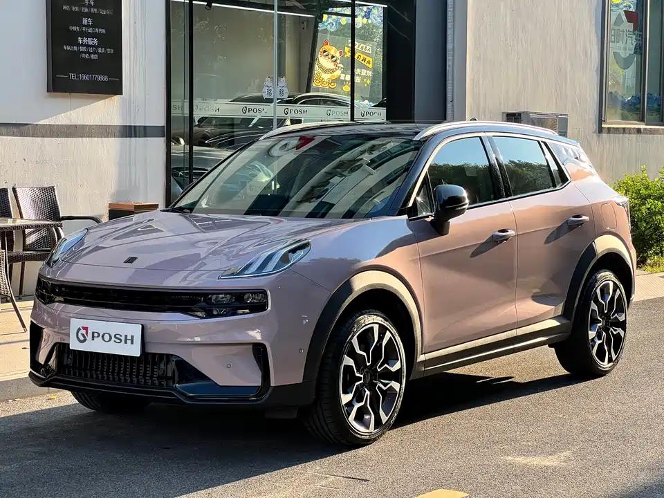Lynk & Co 06 Lynk & Co 06