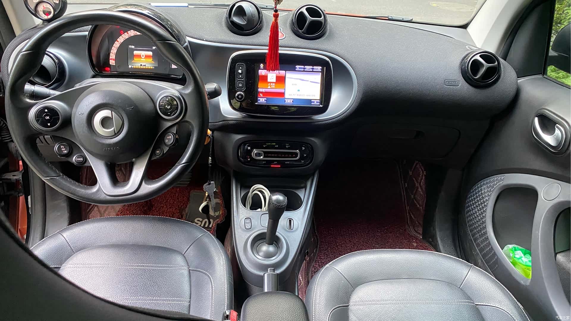 Smart Fortwo, 2018 все фото