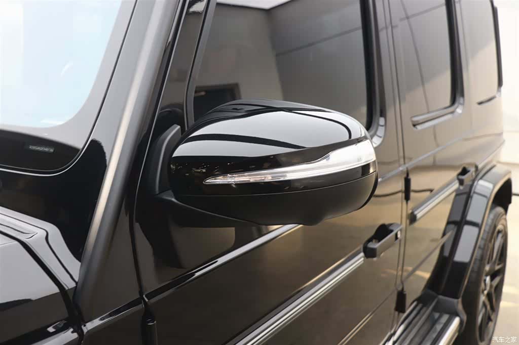 Mercedes-Benz G-Class, 2023 30