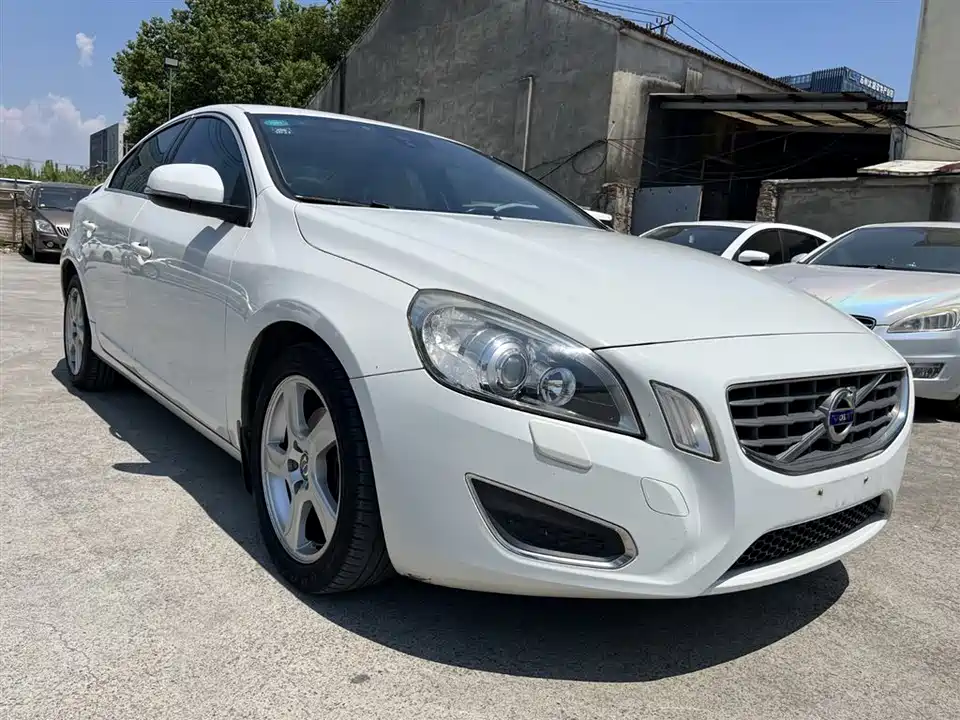 Volvo S60