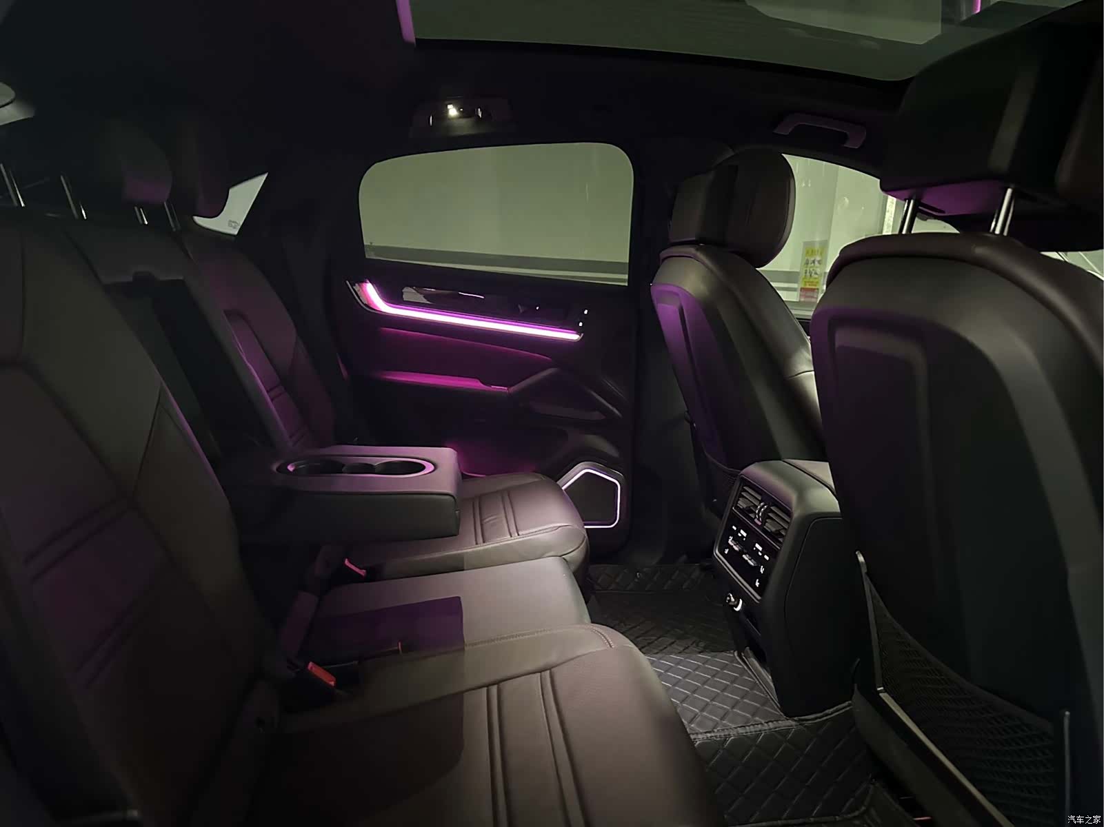Porsche Cayenne, 2025 22