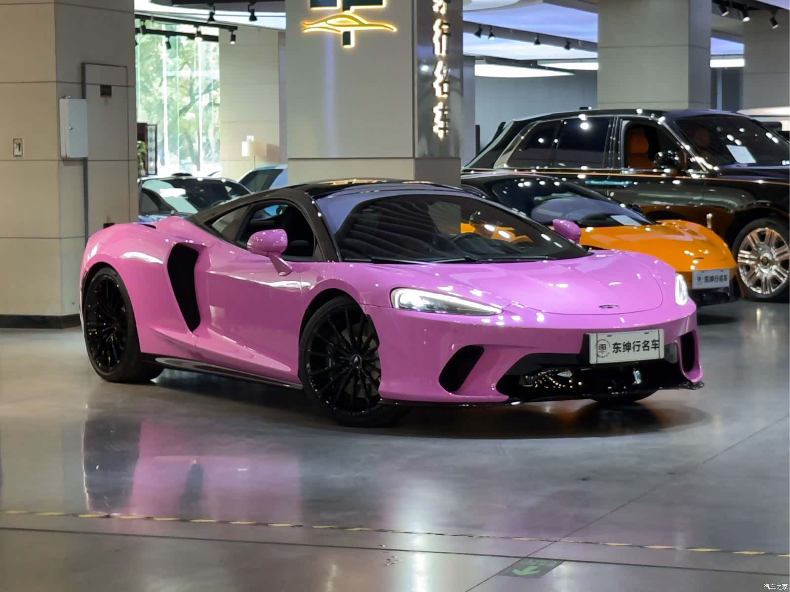 McLaren GT, 2022 6