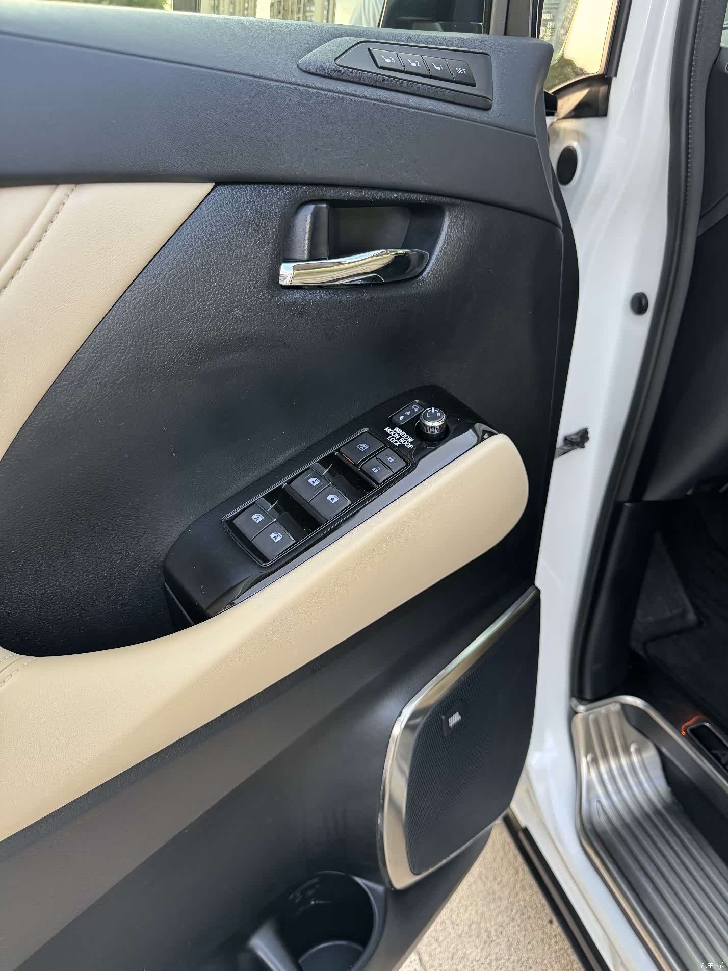 Toyota Alphard, 2017 6