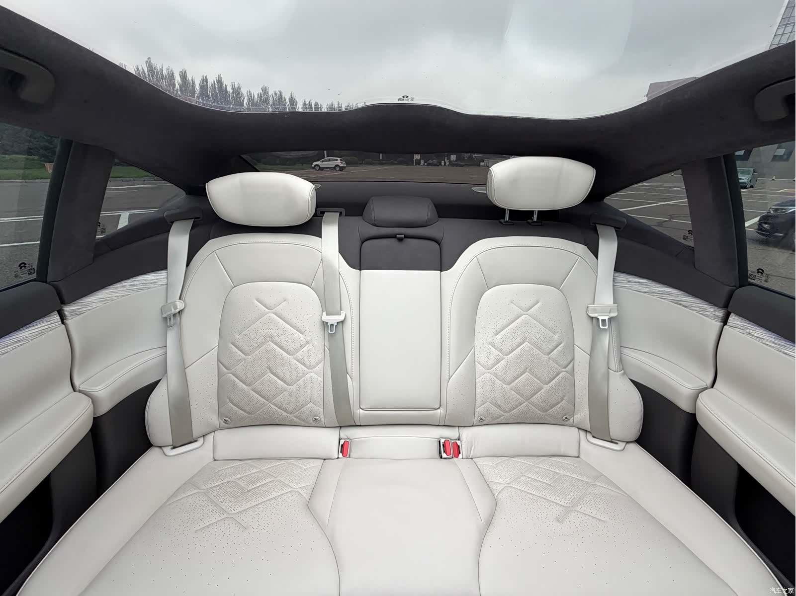 NIO ET7, 2022 11