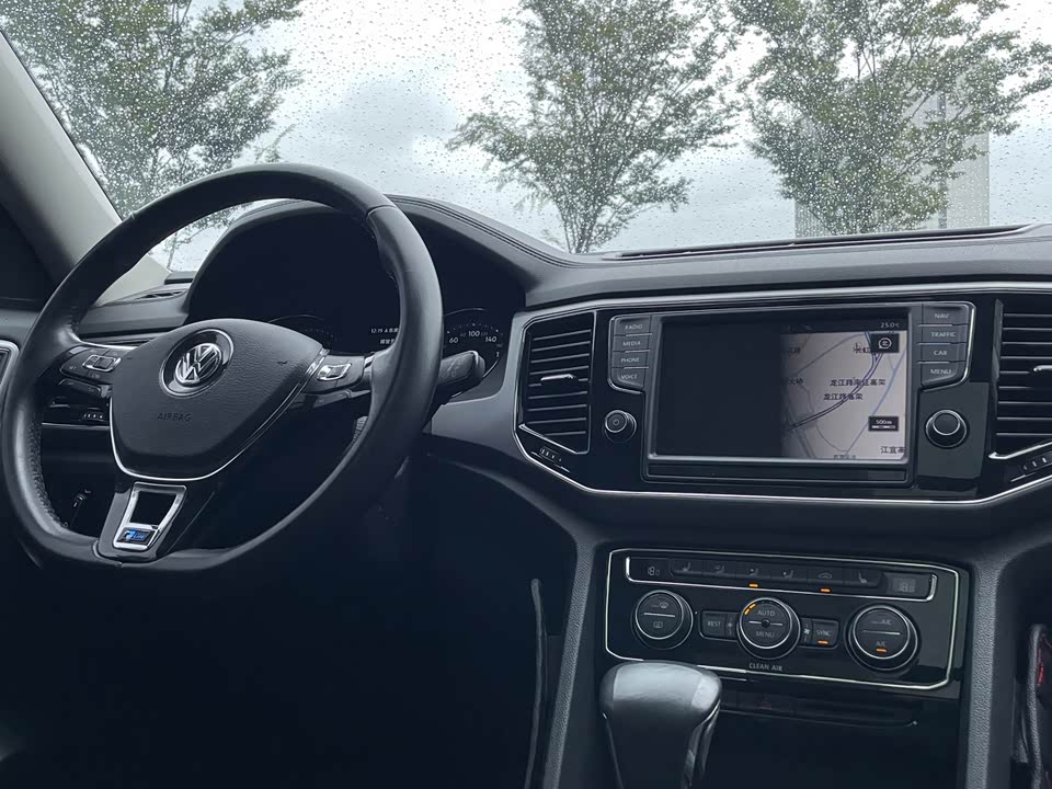 Volkswagen Tourang