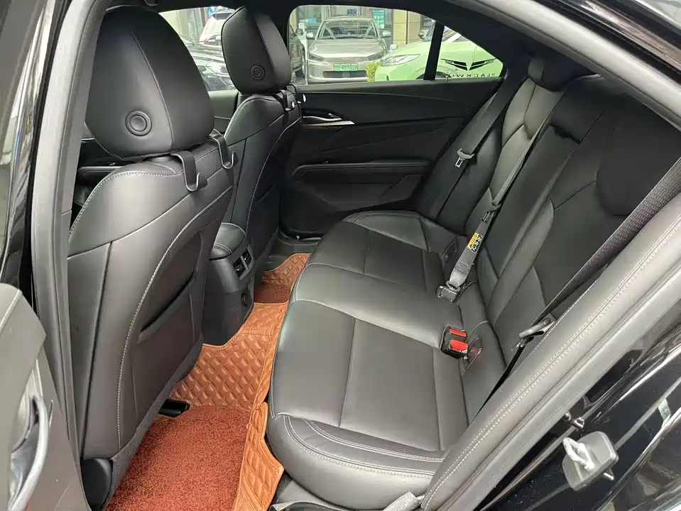 Cadillac CT4