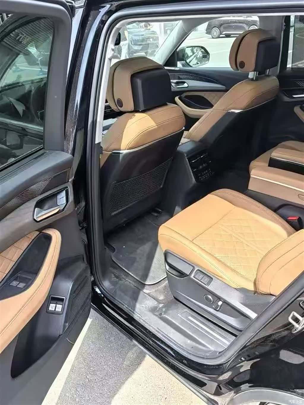 Audi Q6, 2025 7