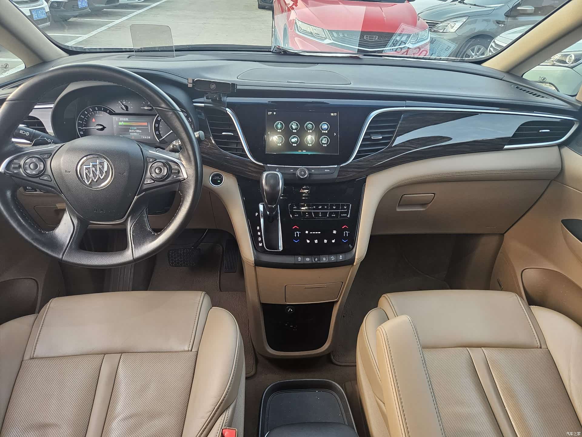 Buick GL8, 2018 9