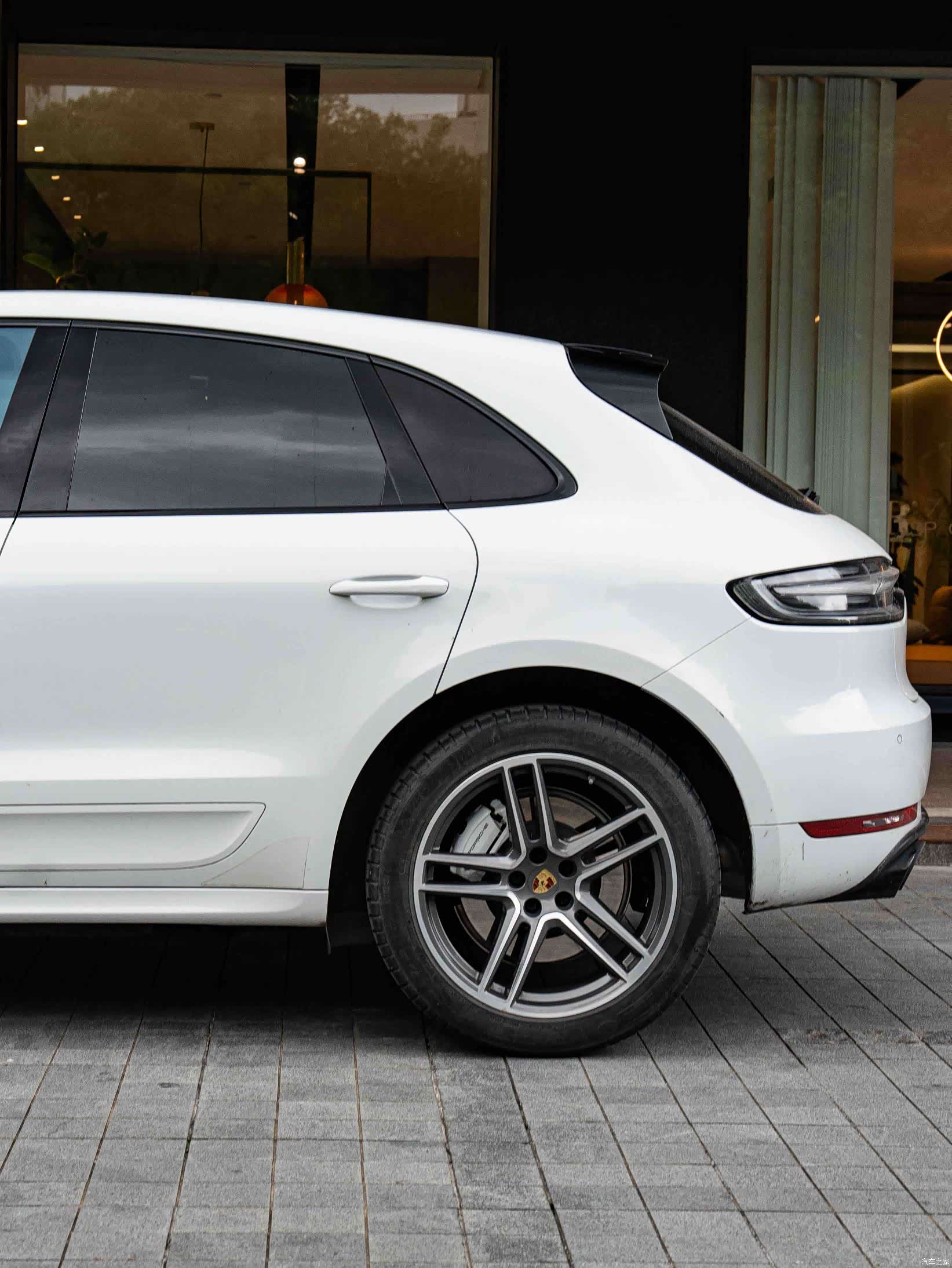 Porsche Macan, 2022 все фото