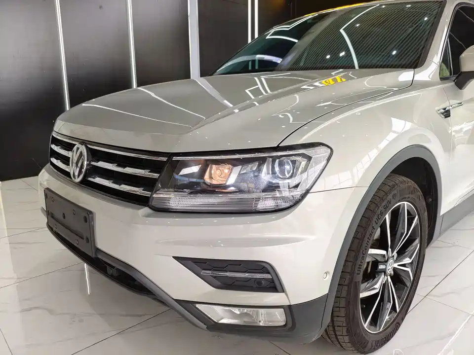 Volkswagen Tiguan L