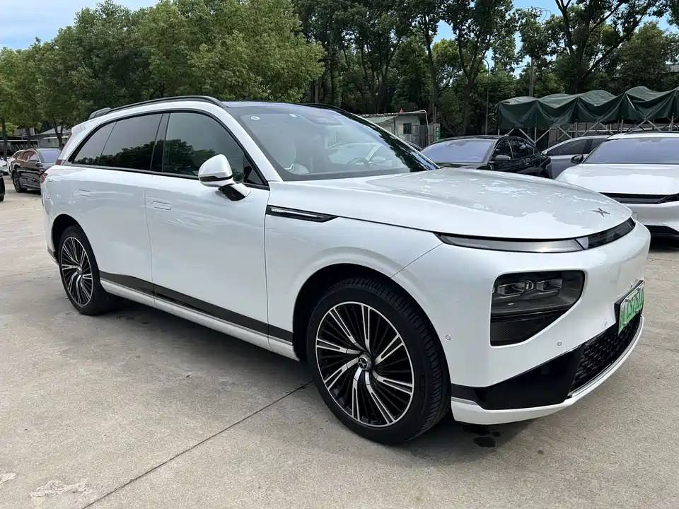 XPENG G9