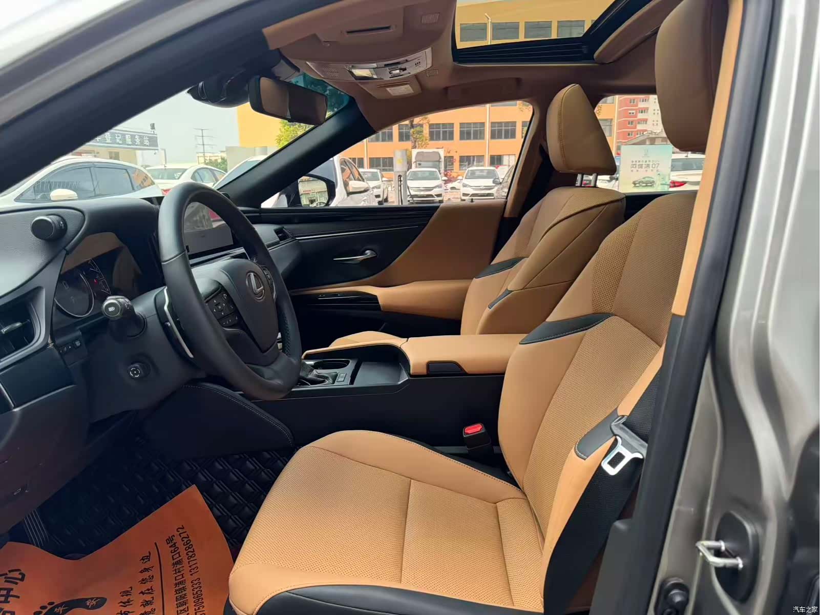 Lexus ES, 2022 все фото