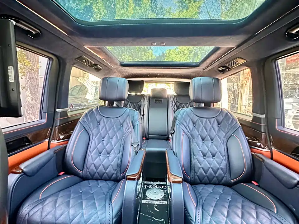 Mercedes-Benz V-class