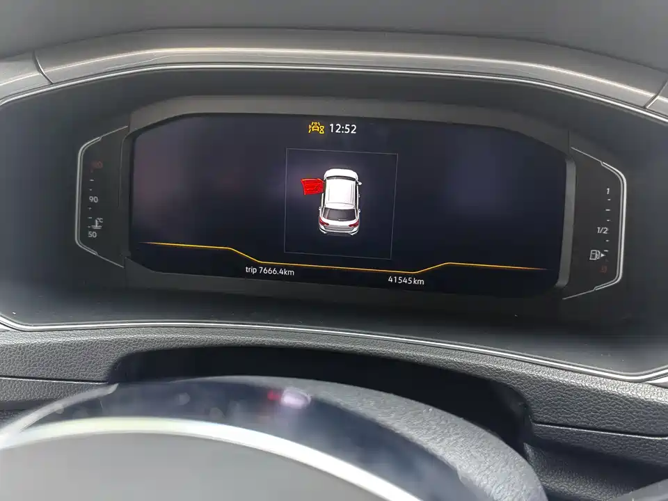 Volkswagen T-ROC exploring Songs