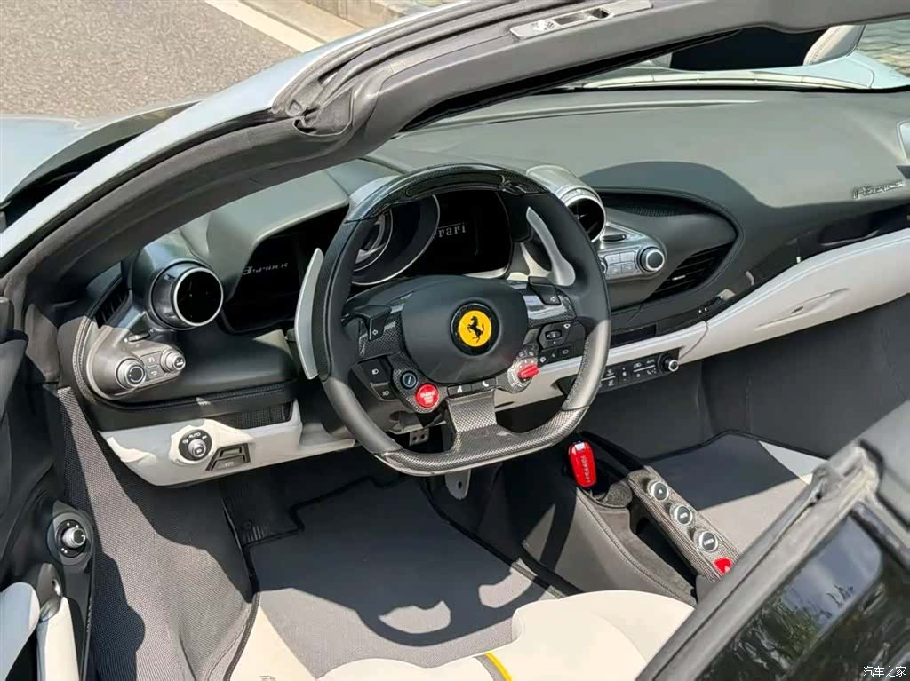 Ferrari F8, 2023 9