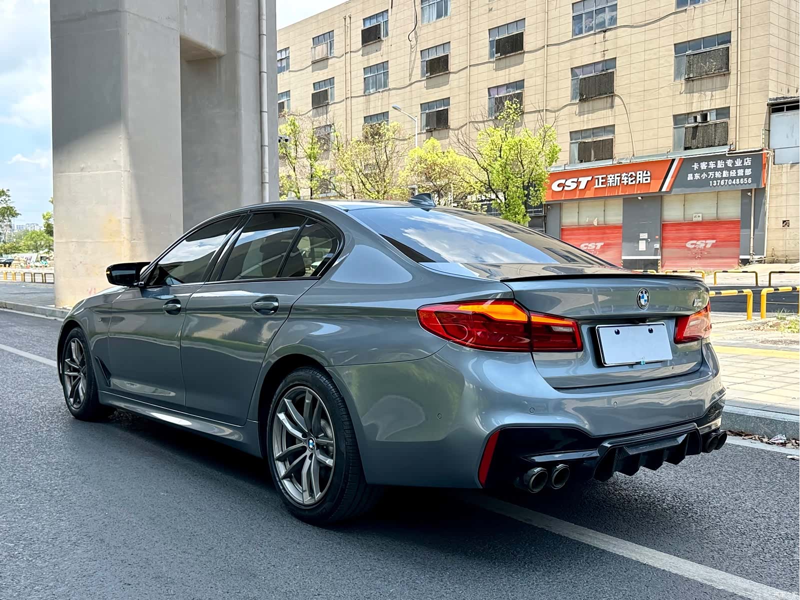 BMW 5 Series, 2019 все фото