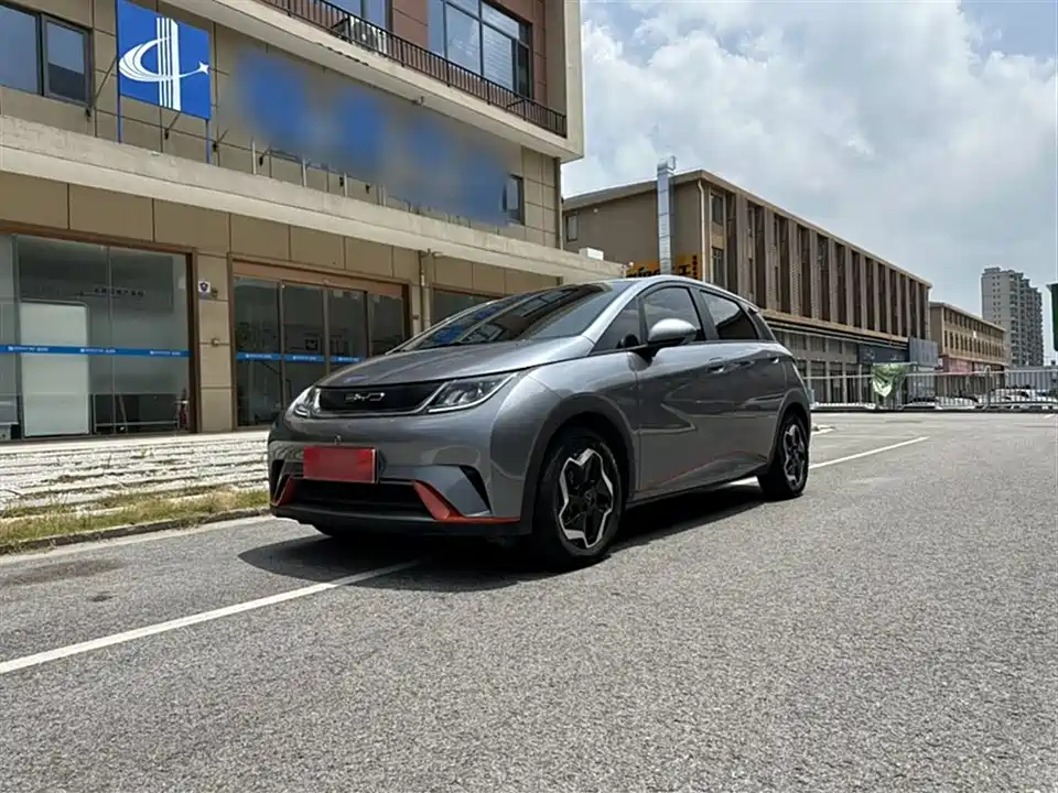 BYD dolphin