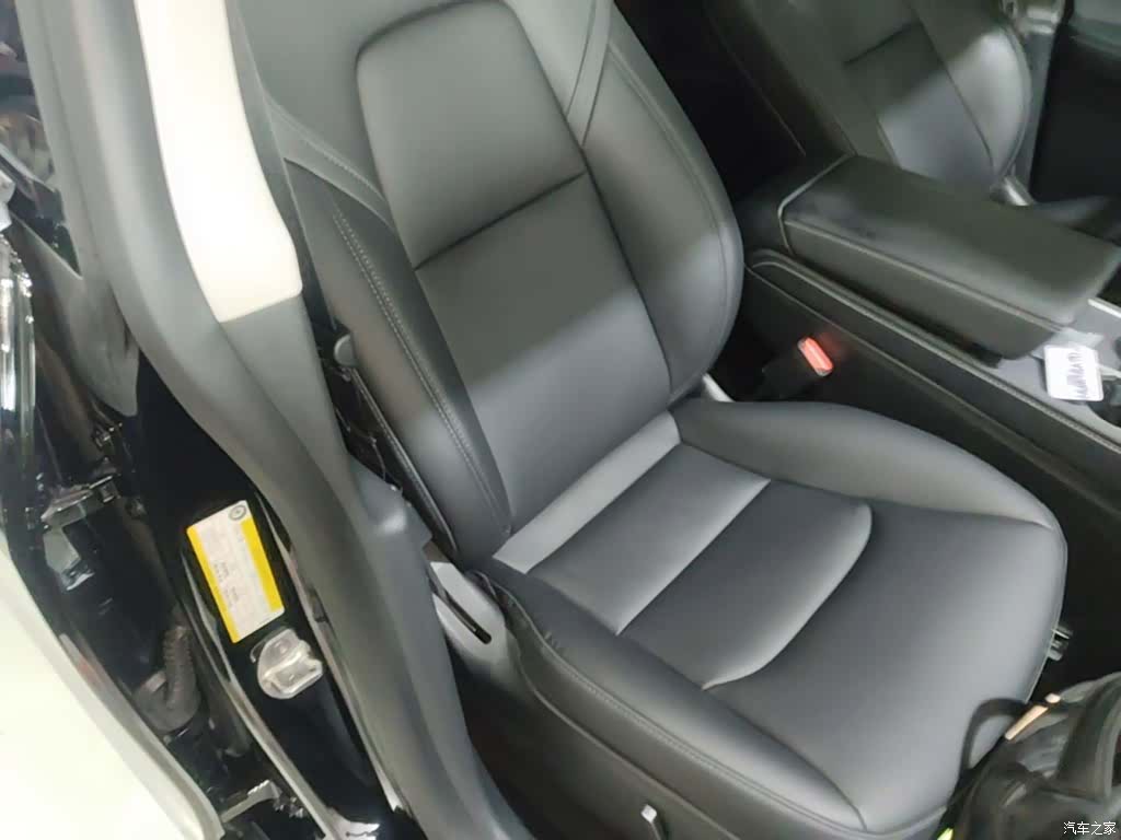 Tesla Model Y, 2022 25
