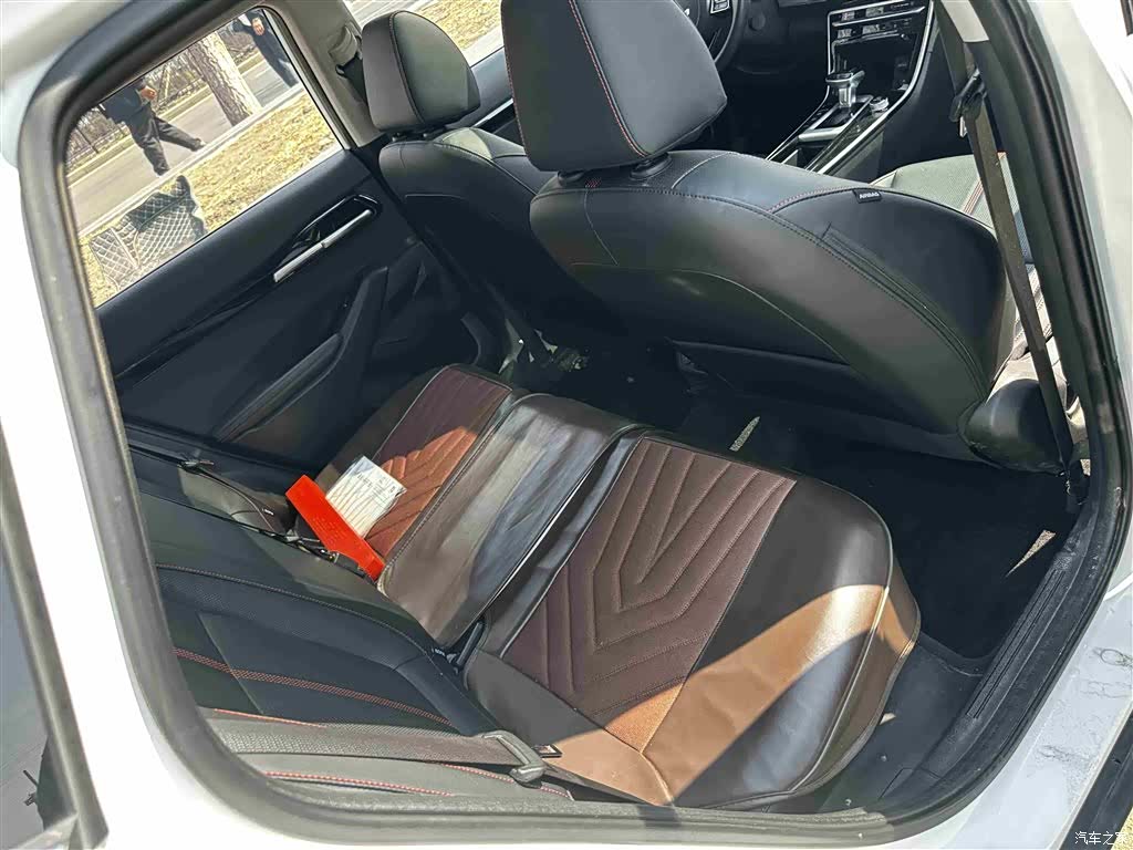 Kia KX3, 2021 12
