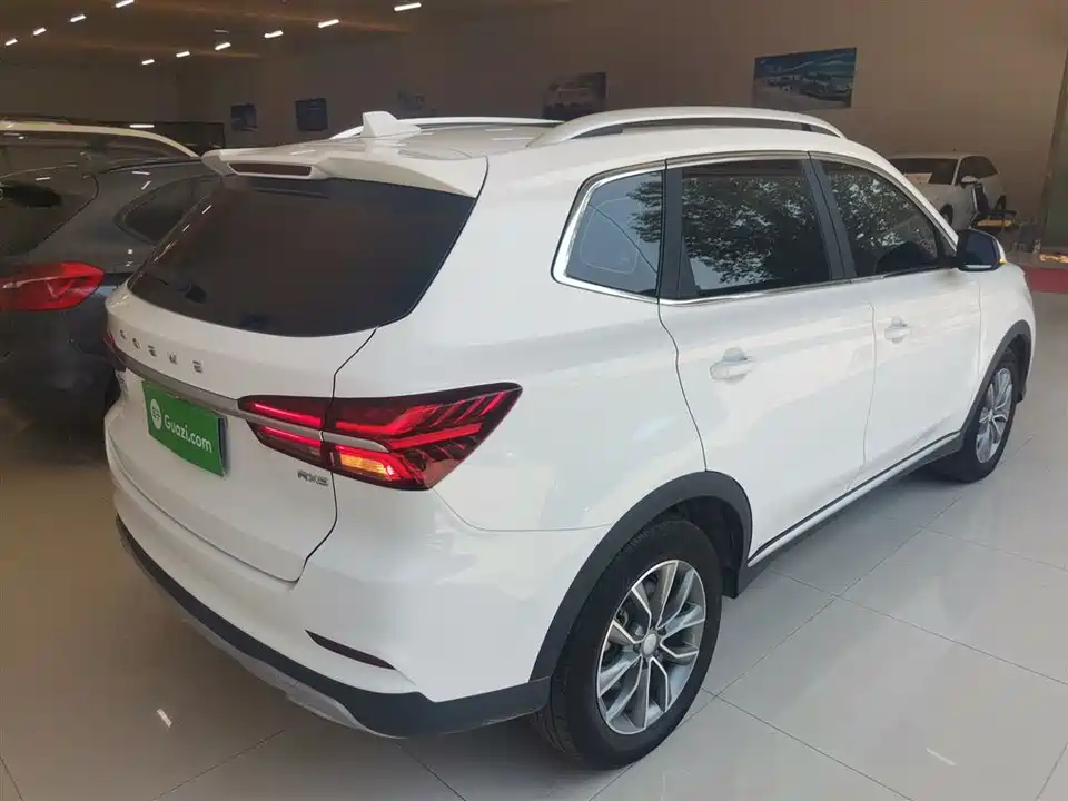 Roewe RX5