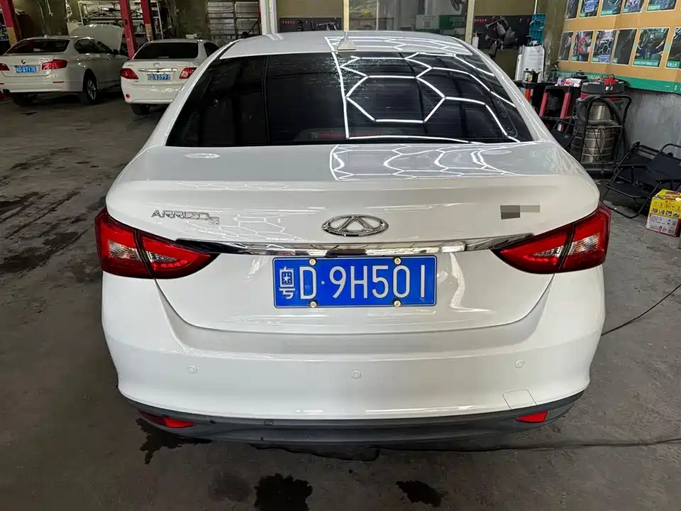 Chery Arrizo 5