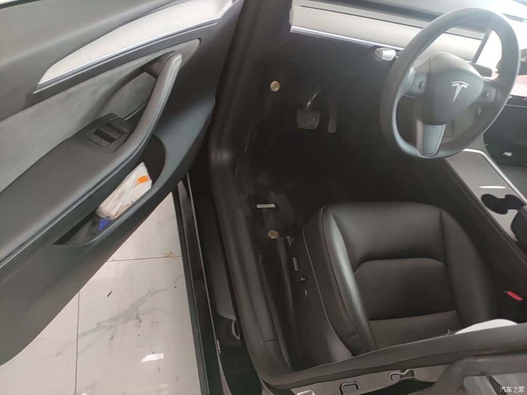 Tesla Model Y, 2024 12