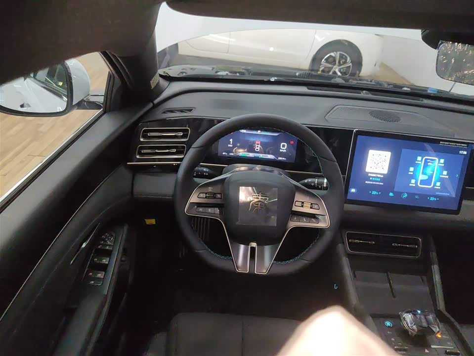 BYD Qin L