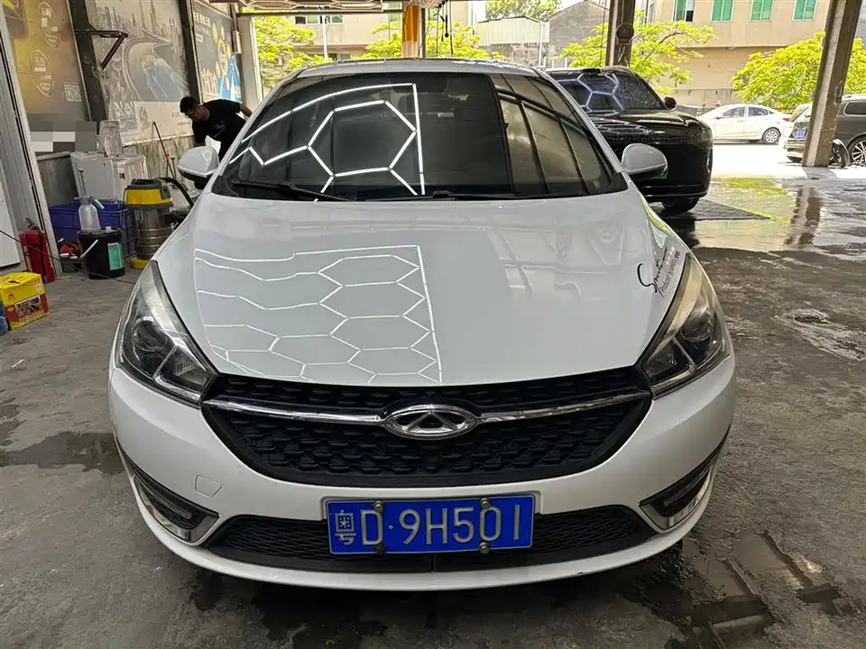 Chery Arrizo 5