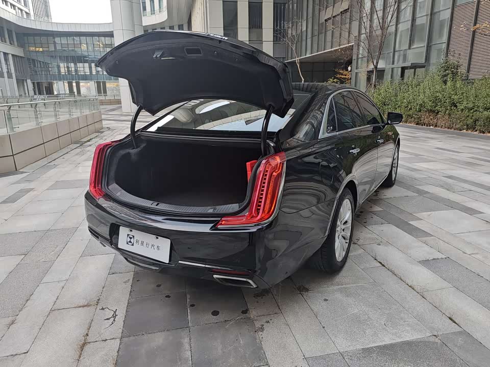 Cadillac XTS