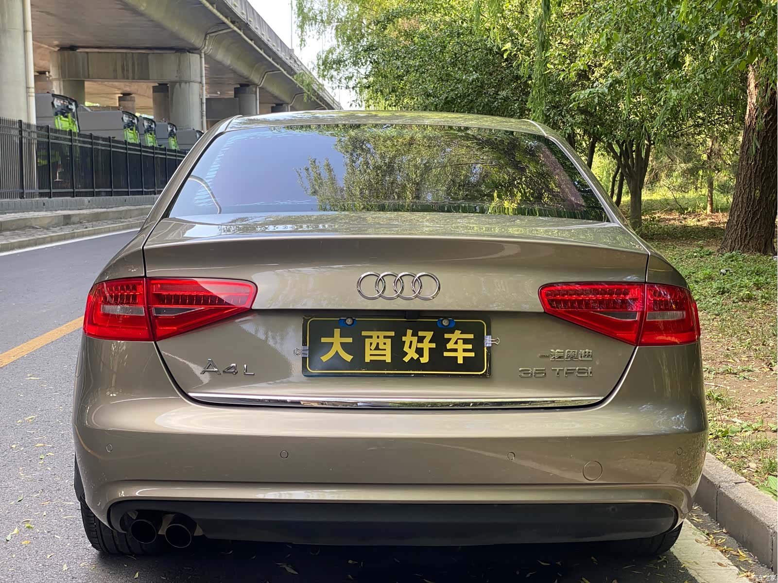 Audi A4L, 2014 23