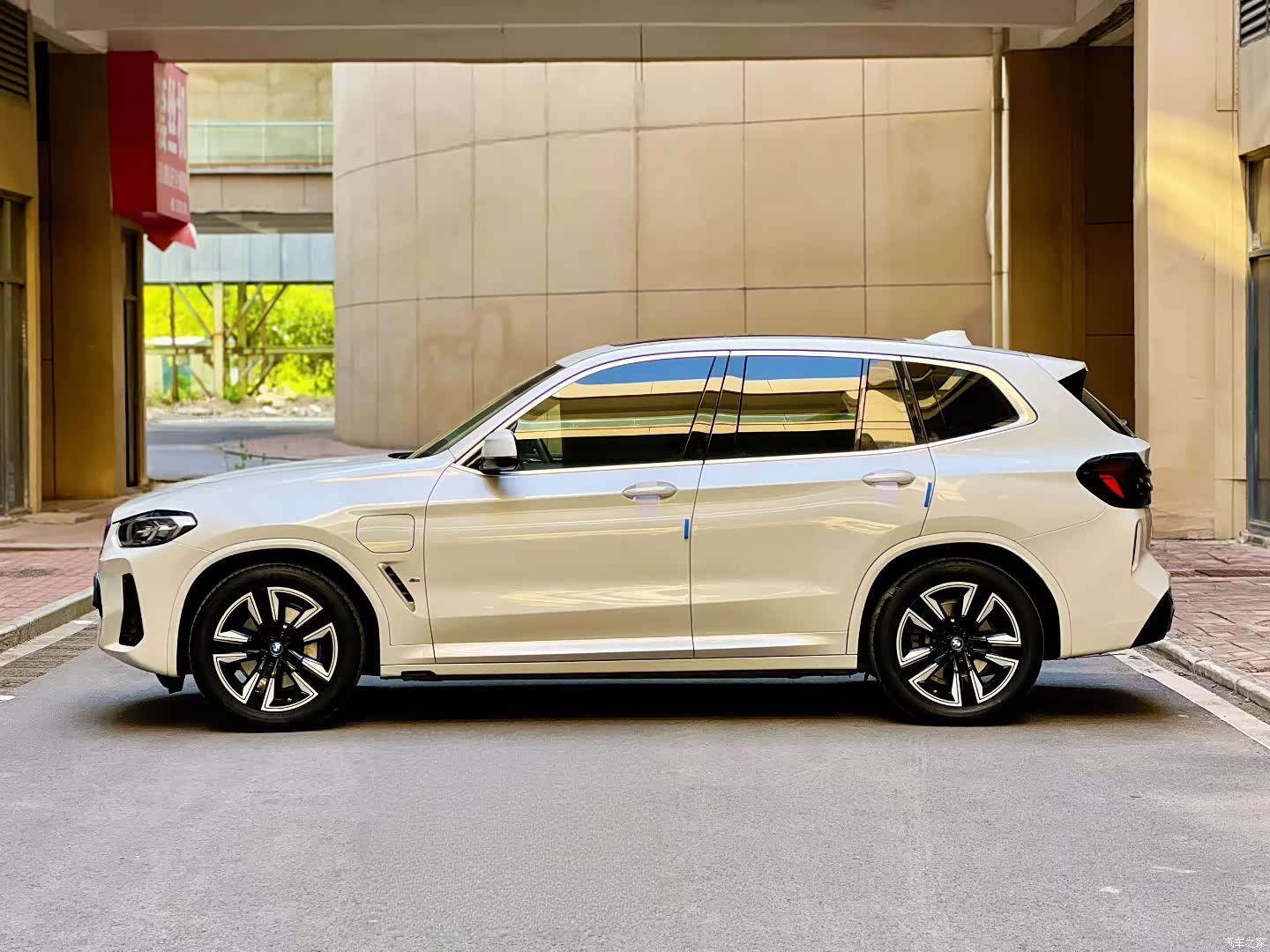 BMW iX3, 2024 15