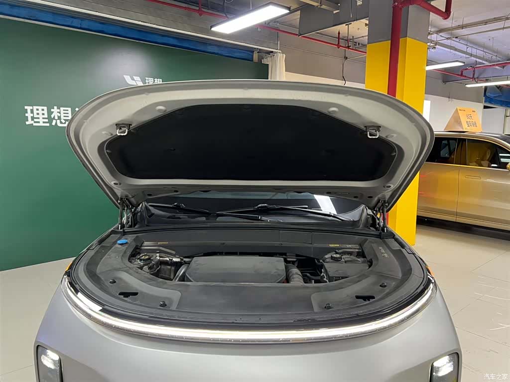 Li Auto L9, 2022 12