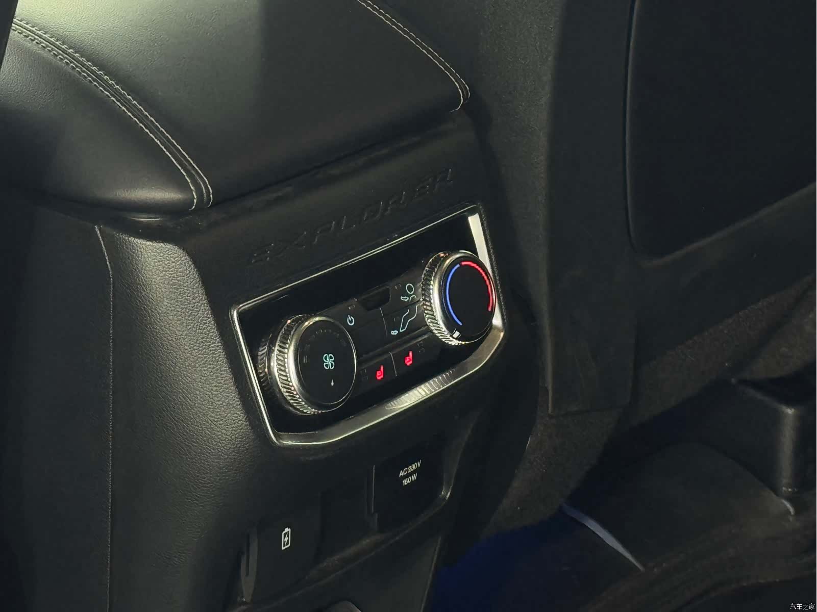 Ford Explorer, 2020 26