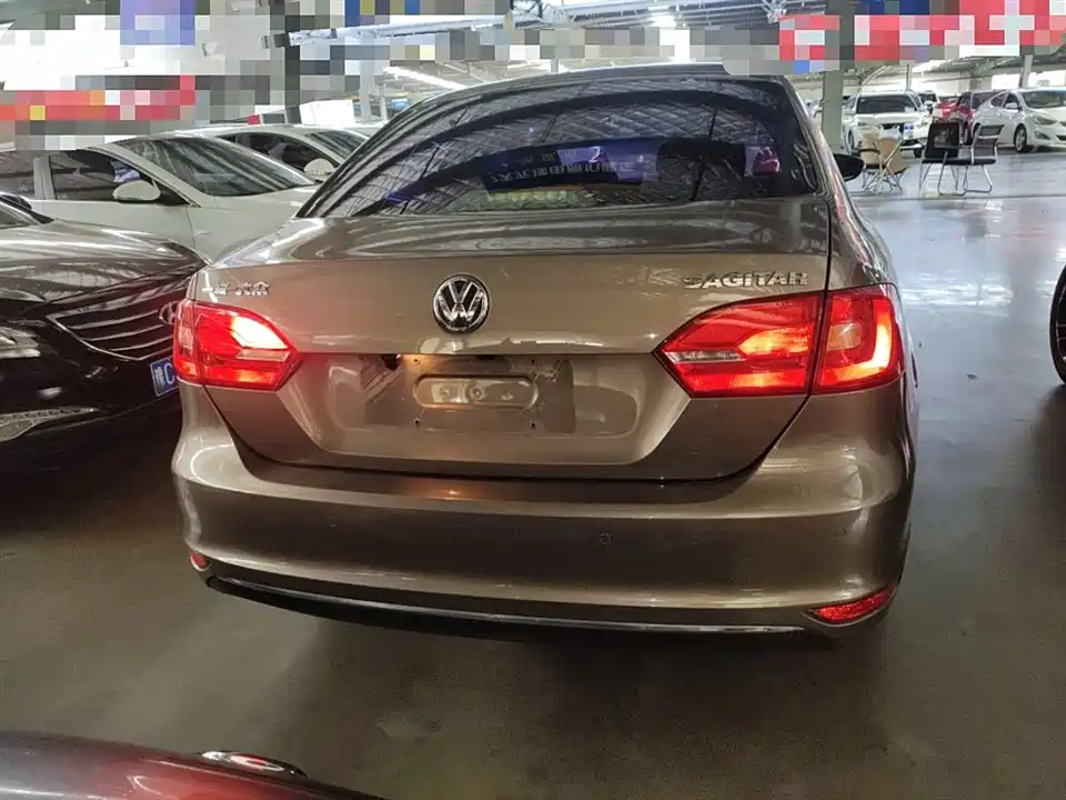 Volkswagen Sagitar