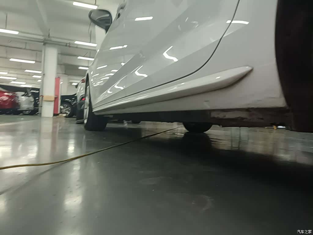 Audi A4L, 2017 21