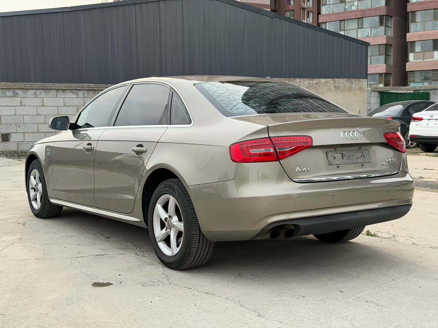 Audi A4L, 2014 4