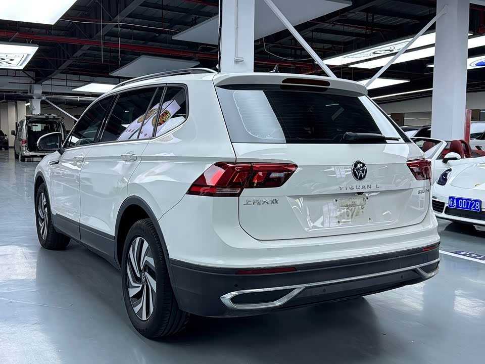 Volkswagen Tiguan L