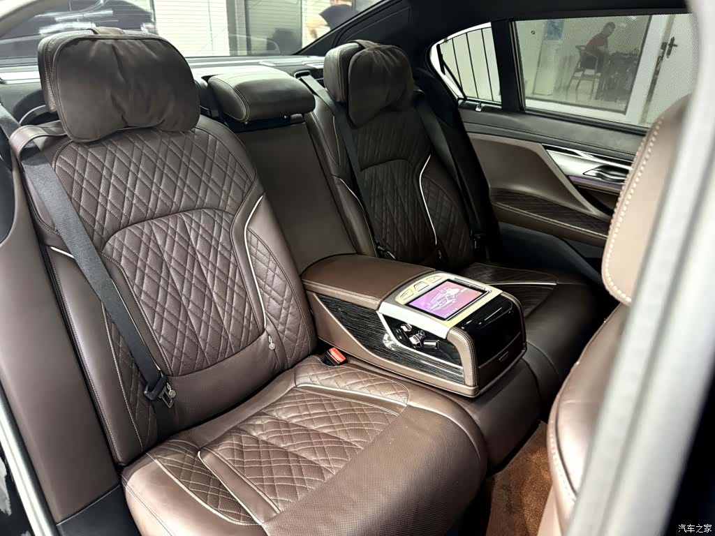 BMW 7 Series, 2019 13
