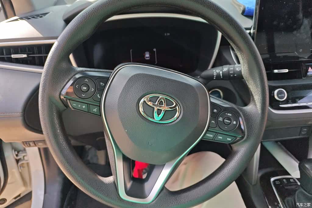 Toyota Frontlander, 2024 15