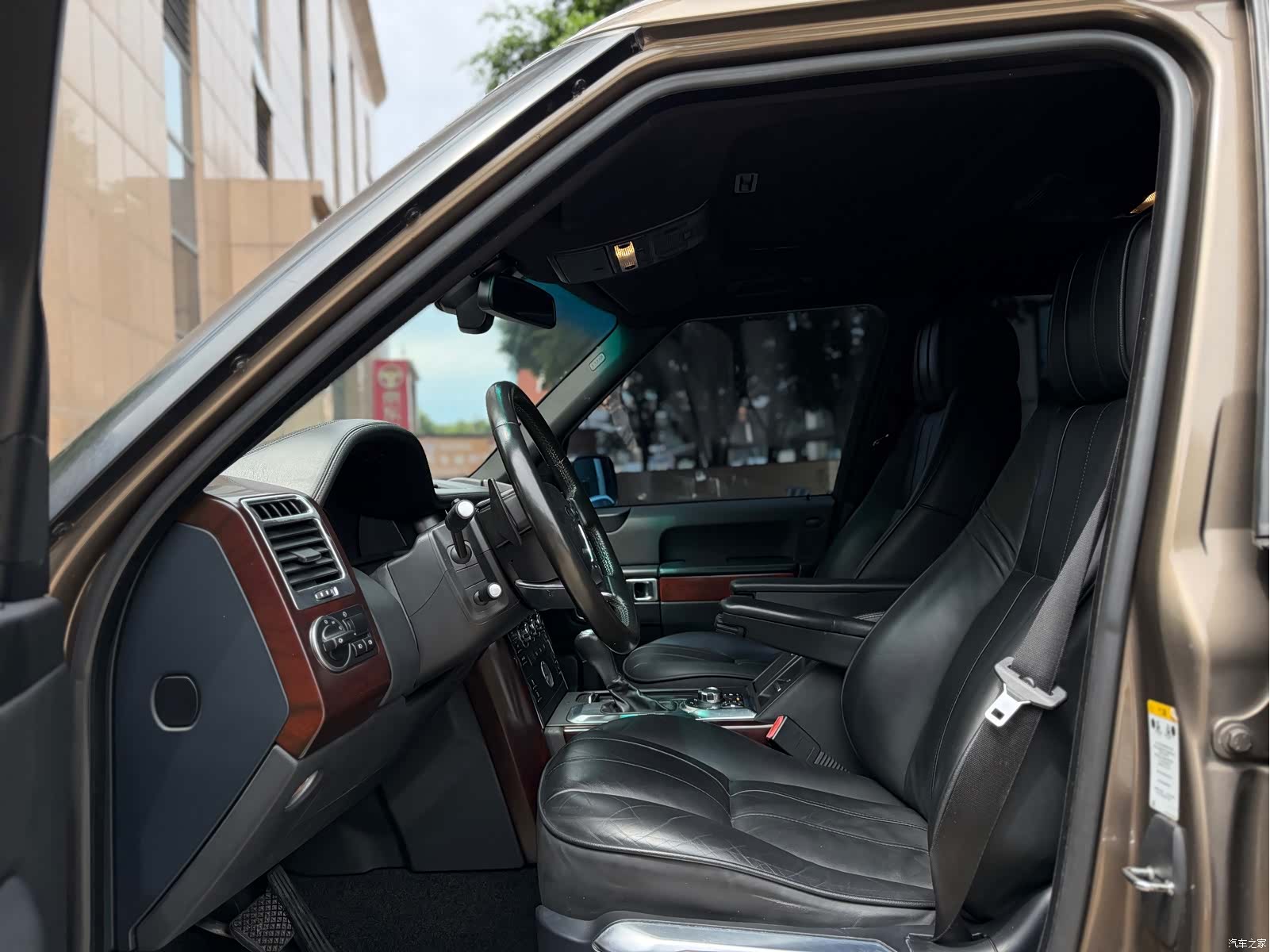 Land Rover Range Rover, 2012 7