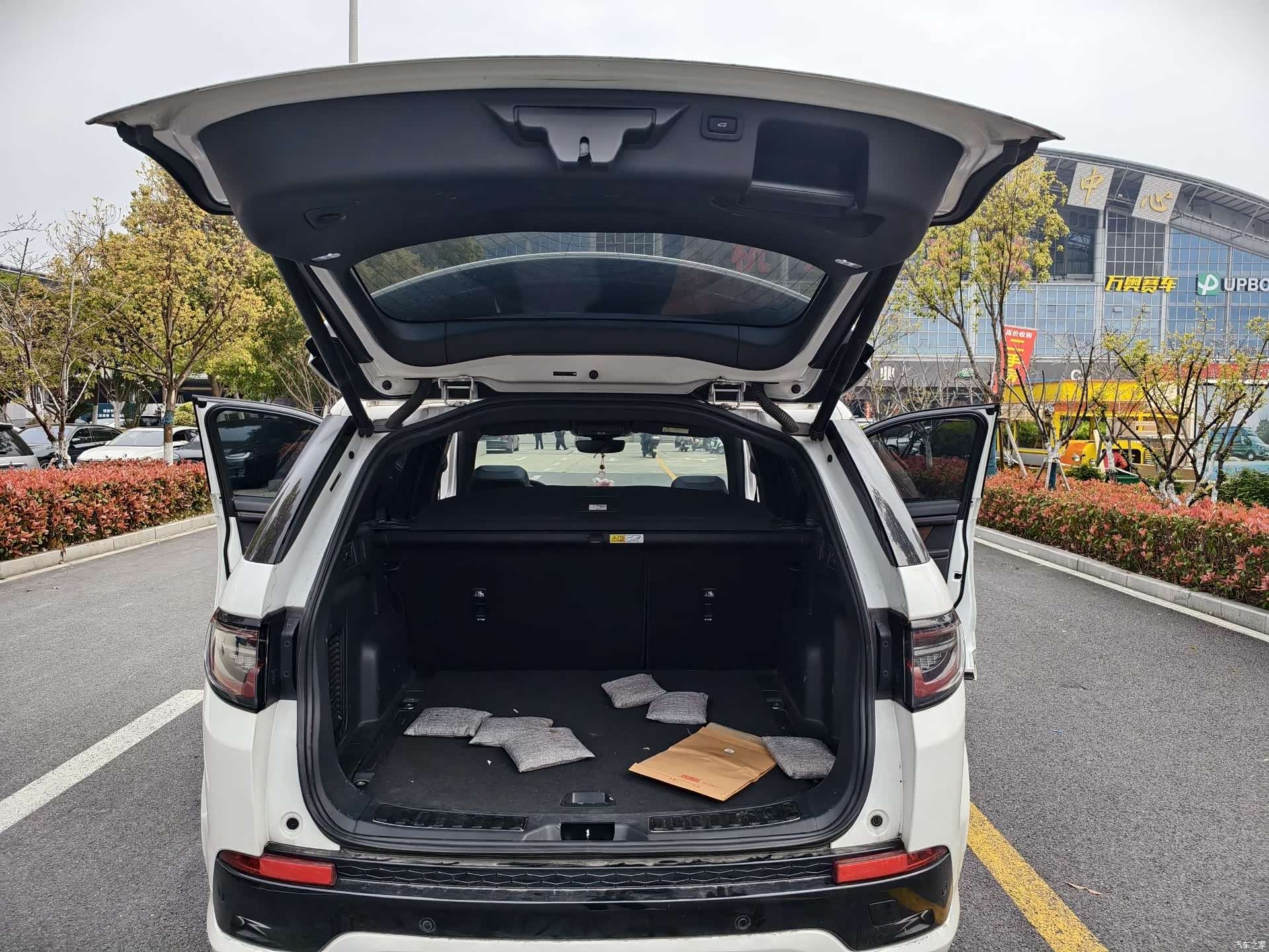 Land Rover Discovery, 2022 12