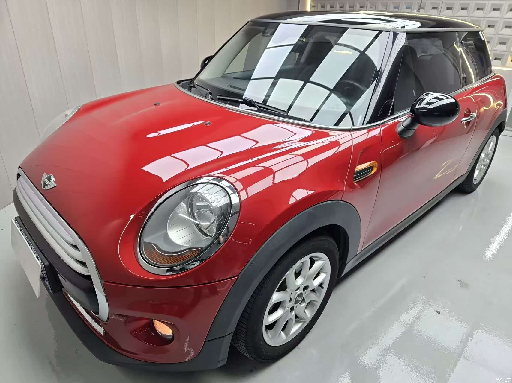 Mini Cooper, 2015 1