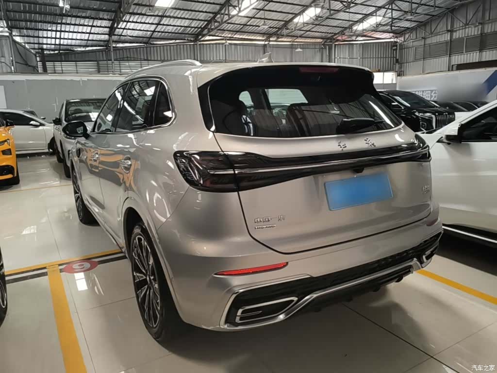 Hongqi HS5, 2023 все фото
